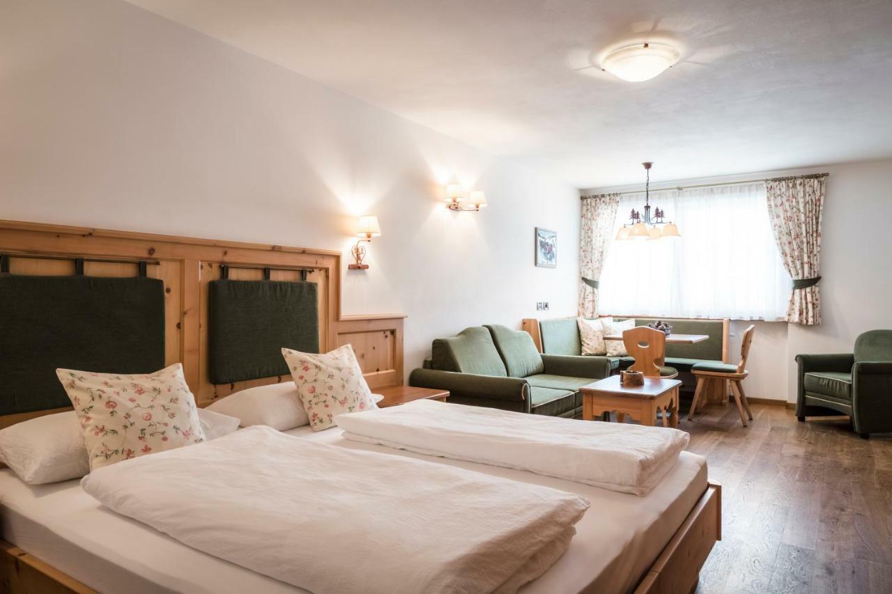 Piculin Alpin Apartments San Martino in Badia Kültér fotó